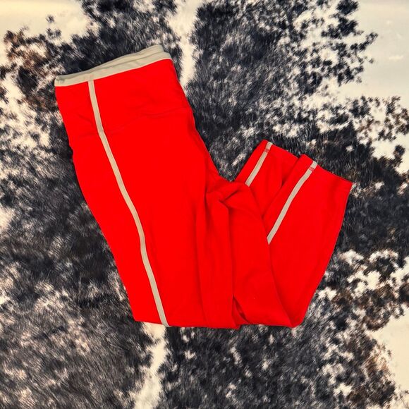 Athleta red leggings with piping - Picture 4 of 4